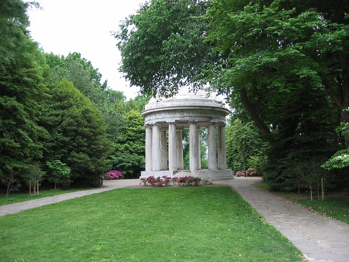 26 World War I Memorial.JPG